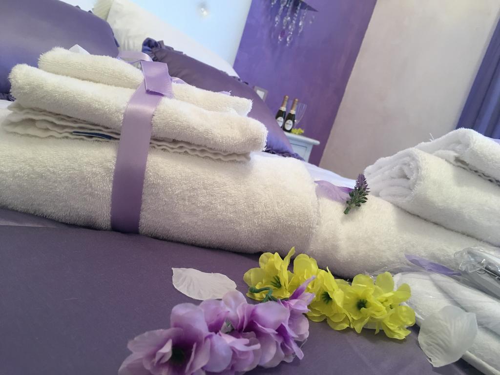Crystal Rhome روما المظهر الخارجي الصورة