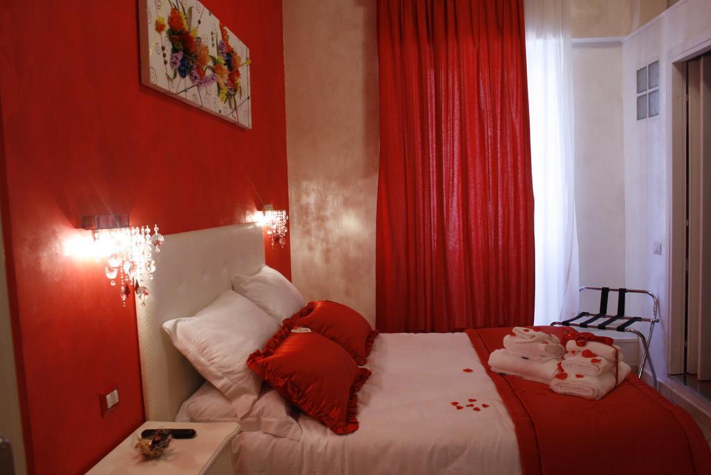 Crystal Rhome روما المظهر الخارجي الصورة