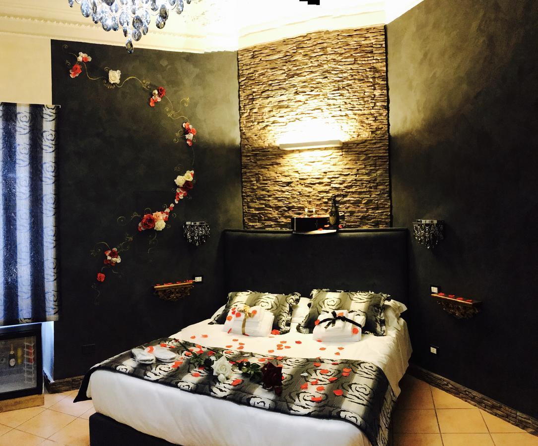 Crystal Rhome روما المظهر الخارجي الصورة