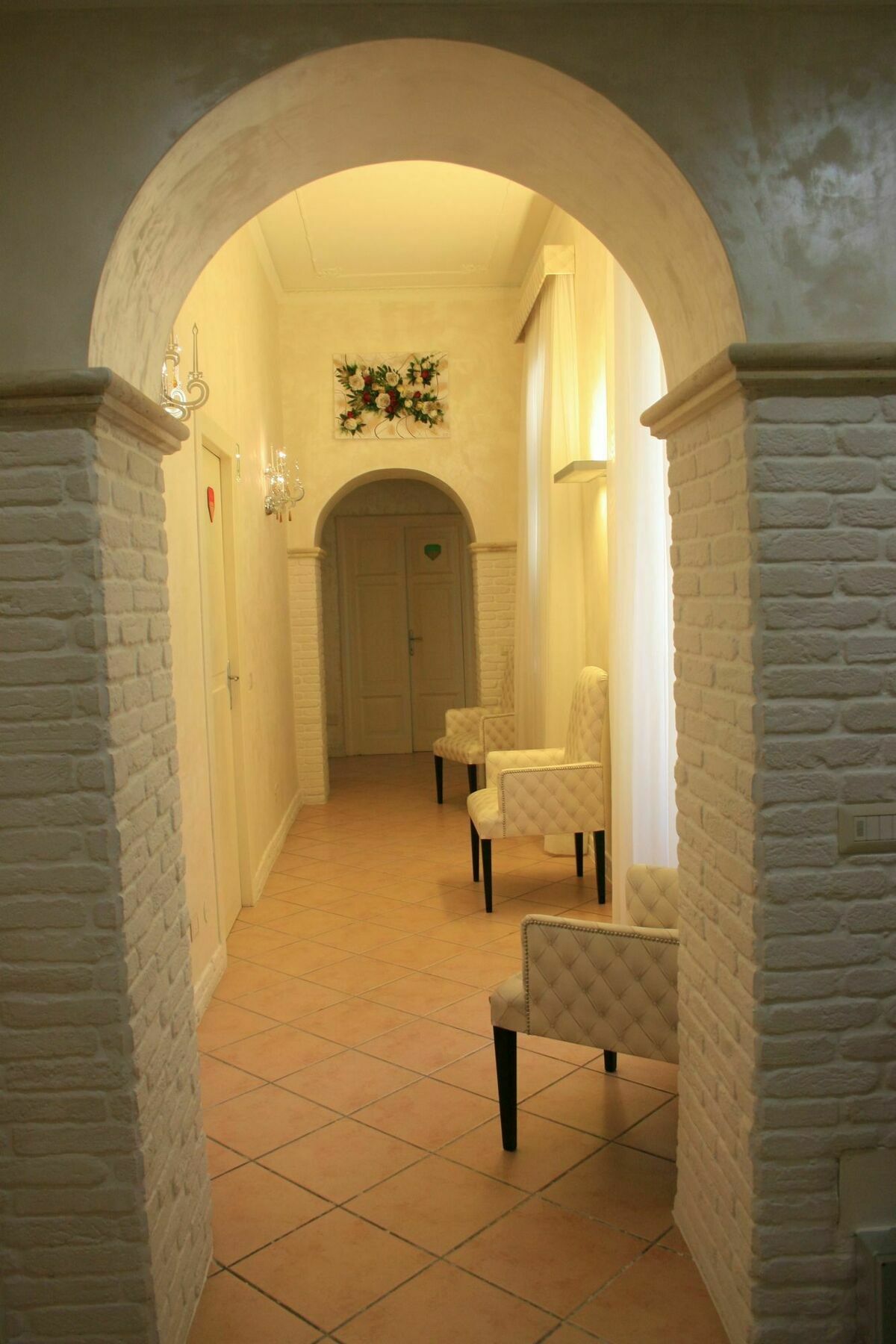 Crystal Rhome روما المظهر الخارجي الصورة